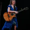 Taylor Swift Angkat Bicara