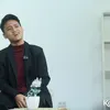 Owan nyanyi di studio KapanLagi