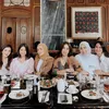 Potret geng sosialita Olla Ramlan kumpul-kumpul.