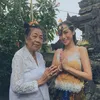 Melukat Artis Seleb pindah Agama