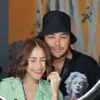 Potret kedekatan Ayu Ting Ting dan Ivan Gunawan.