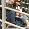 tom cruise dan katie holmes di lapangan bisbol