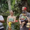 Liburan Rio Dewanto