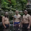 Liburan Rio Dewanto