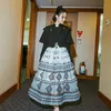 style unik Andien Aisyah kain Indonesia