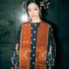 style unik Andien Aisyah kain Indonesia