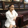 Karina Icha foto pakai baju putih