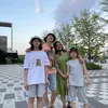 Shanty di China dan Keluarga