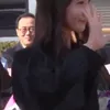 Sang ayah terlihat bangga