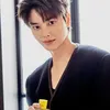 Song Kang Nggak Merasa Ganteng