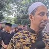 Habib Jafar pakai peci putih
