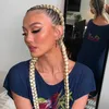 Agnez Mo Pakai Daster