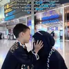 Wardatina Mawa dicium anak di bandara