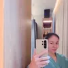 Wulan Guritno pakai baju RS warna hijau