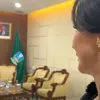 Arumi Bachsin perlihatkan ruang kerja baru Emil Dardak