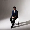Yeo Jin Goo Duduk di Kursi