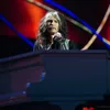 Resmi, Steven Tyler Pacari Wanita Yang 39 Tahun Lebih Muda