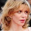 Courtney Love Serang Dave Grohl Dengan Lagu Nirvana