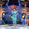 Lirik & Chord 'Lilo' Beserta Terjemahan Bahasa Indonesia, Difarina Indra Adella