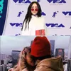Lima Bulan Putus dari Noah Cyrus, Lil Xan Umumkan Kehamilan Pacar Barunya