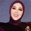 5 Kejutan Syahrini Di Cannes, Melenggang Bak Ratu Di Red Carpet - Dinner Bareng Angelina Jolie