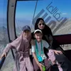 5 Potret Poppy Bunga Umrah Ajak Anak, Family Goals