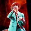 6 Fashion Nyentrik dan Unik ala Idol Korea, Jadi Pusat Trend Korea - Ada yang Berakhir Kontroversial
