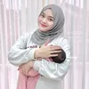 6 Potret Putri Delina Gendong Baby Selina, Jadi Keponakan Pertama - Rizky Febian Sebut Sudah Cocok