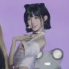 6 Potret Terbaru Kim Chaewon TripleS yang Dinilai Terlalu Kurus, Bikin Fans Khawatir