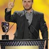 Lionel Richie Sakit, Gary Barlow Jadi Gantinya