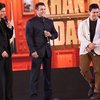 Aamir Khan Kenang Pertemuan Pertama Dengan Salman Khan dan Shahrukh Khan