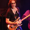 Nonton Steve Vai, Abdee Slank Terpukau