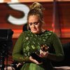 Patahkan Piala Grammy, Adele Bagi Kemenangan Dengan Beyonce