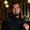 Bangkitkan Dewi Dewi, Dhani Ajak Member Barunya Pindah 'Agama'