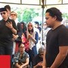 Lepas Jenazah Sang Ayah, Satrio Alexa Tetap Tegar