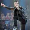 Alex Turner Tampil Dalam Klip Bersama Selusin Gadis Telanjang