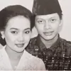 5 Potret Pernikahan Lawas Artis, Tetap Harmonis Puluhan Tahun