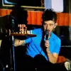 Arti dan Makna Lagu Falling For You - The 1975, Tentang Rasa Pahit Terjebak Friendzone