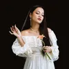 Aruma Rilis Single Baru 'Berbunga-bunga Sendiri', Angkat Kisah Perhatian yang Tak Dihargai