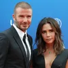 Langka! David Beckham Tertangkap Cium & Peluk Mesra Victoria di Atas Yacht