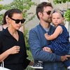 Setahun Putus, Bradley Cooper Tertangkap Peluk Mesra Irina Shayk