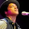 Macet, Penonton Bruno Mars Rela Jalan Kaki Ratusan Meter ke Venue
