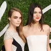 Bukti Tak Ada Masalah, Cara Delevingne & Kendall Party Bareng
