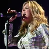 Carrie Underwood Menjuarai American Idol 4