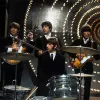Cast Resmi 'THE BEATLES' Movie, Pemeran John Lennon Mirip Banget