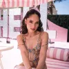 Cinta Laura Hadiri Victoria's Secret 2026, Gaun Maison Baaz Couture