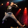 Cobra Starship Tampil Atraktif di Tennis Indoor