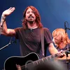 Dave Grohl Cover Lagu Rolling Stones dan Bob Dylan!