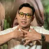 Denny Sumargo Ikut Terharu Saat Tahu Farel Prayoga Akhirnya Bertemu Ibu Kandungnya Berkat Podcast Miliknya