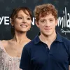 Diam-Diam Berpisah, Hubungan Ariana Grande dan Ethan Slater Dikabarkan Berakhir Setelah Bertahan Tiga Tahun